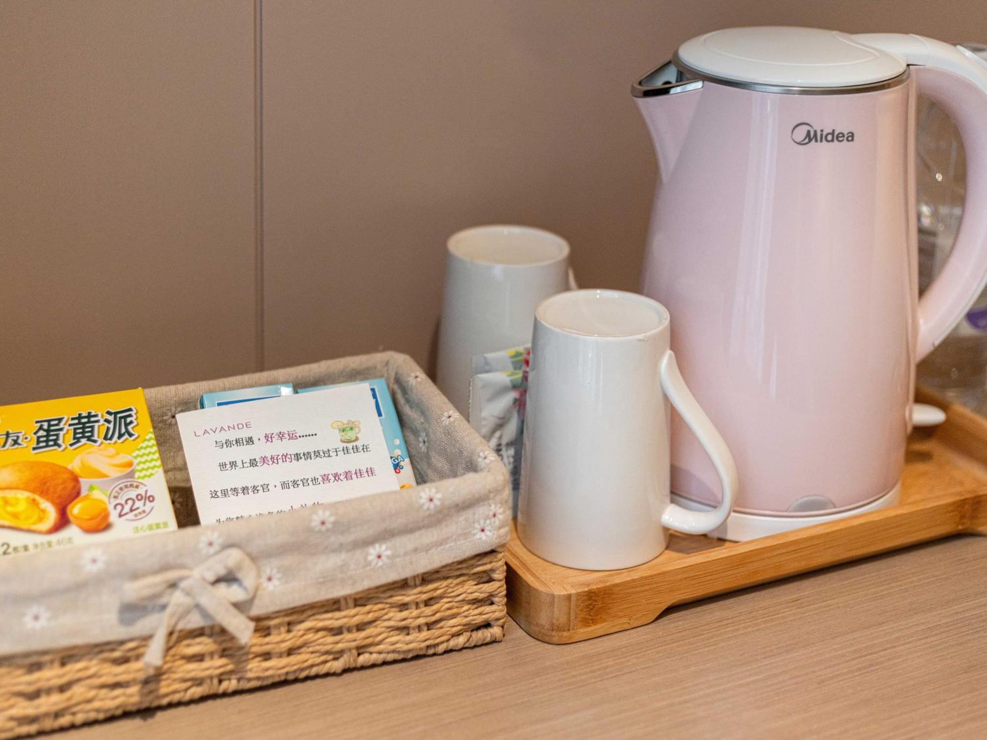 Lavande International Hotel Guangzhou Taikoo Hui Square Shipaiqiao Metro Station Branch - Free Shuttle Bus To Canton Fair Complex During Canton Fair Period & Free Vpn Internet Access Ngoại thất bức ảnh