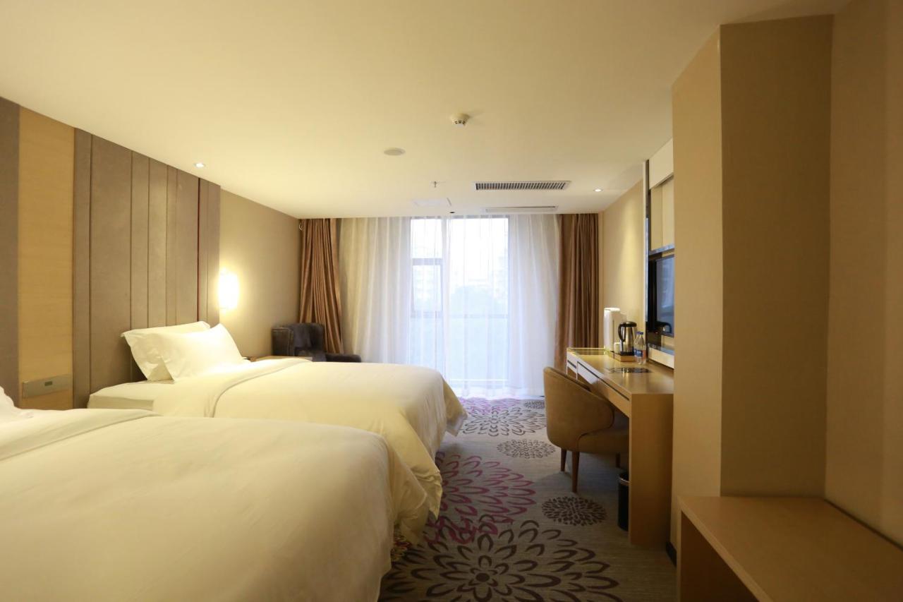 Lavande International Hotel Guangzhou Taikoo Hui Square Shipaiqiao Metro Station Branch - Free Shuttle Bus To Canton Fair Complex During Canton Fair Period & Free Vpn Internet Access Ngoại thất bức ảnh