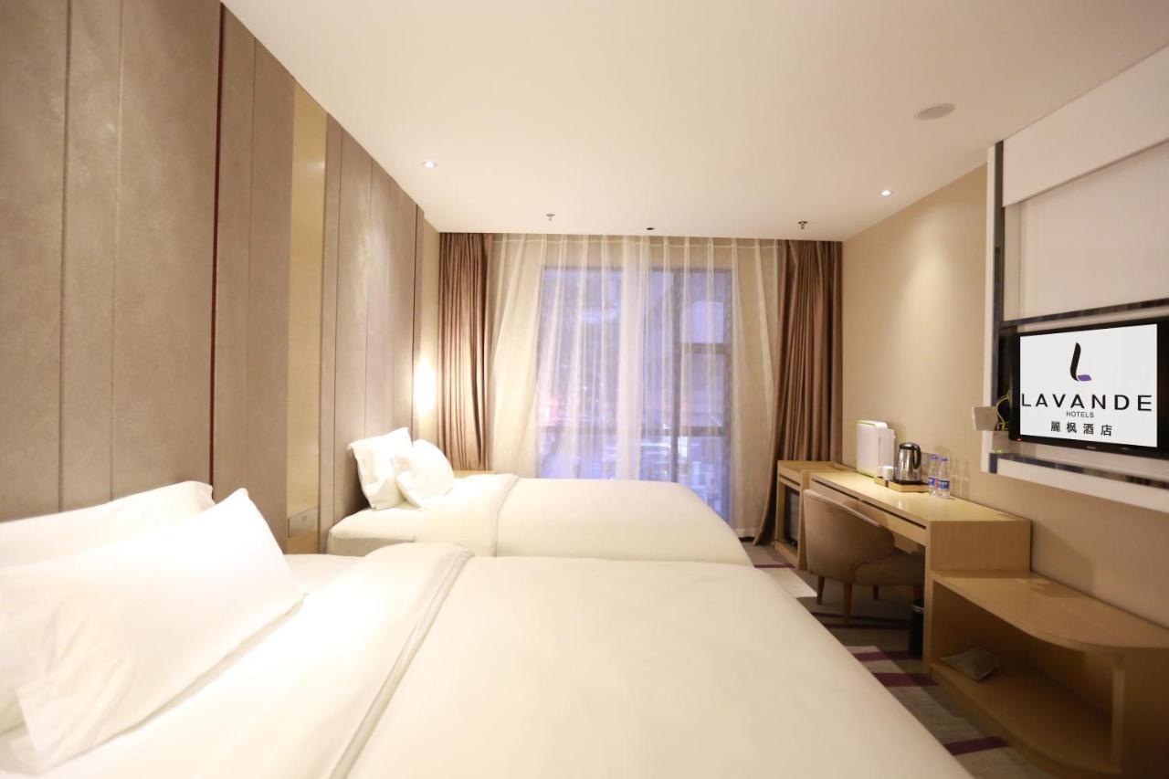 Lavande International Hotel Guangzhou Taikoo Hui Square Shipaiqiao Metro Station Branch - Free Shuttle Bus To Canton Fair Complex During Canton Fair Period & Free Vpn Internet Access Ngoại thất bức ảnh